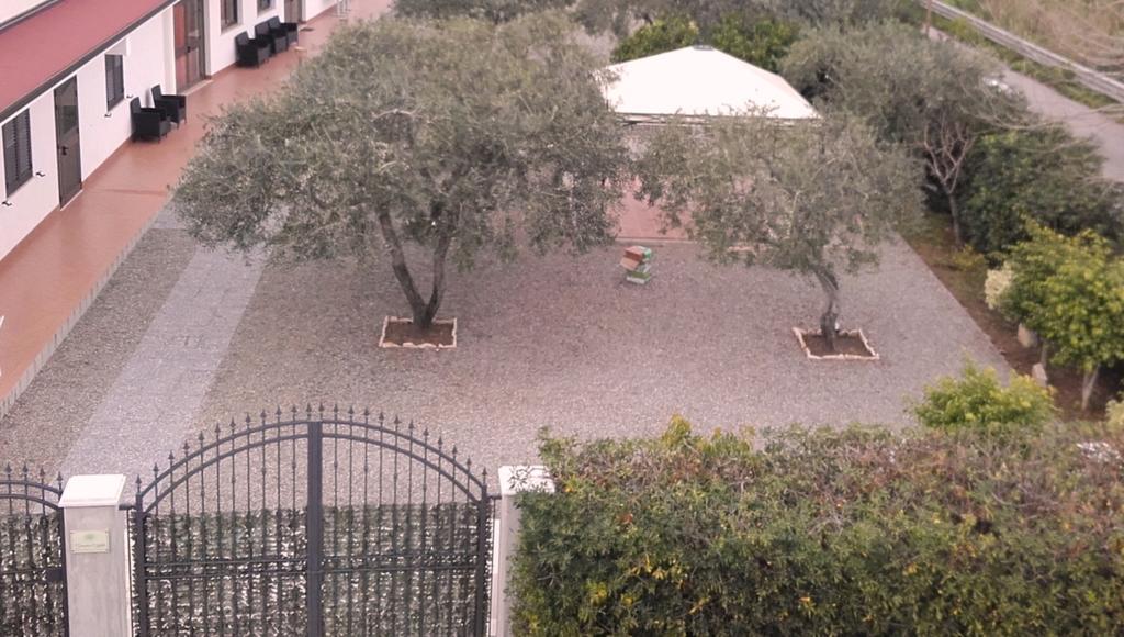 B&B Il Giardino Di Zefiro Джоиоза-Мареа Экстерьер фото