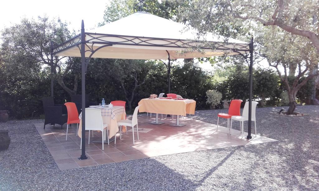B&B Il Giardino Di Zefiro Джоиоза-Мареа Экстерьер фото